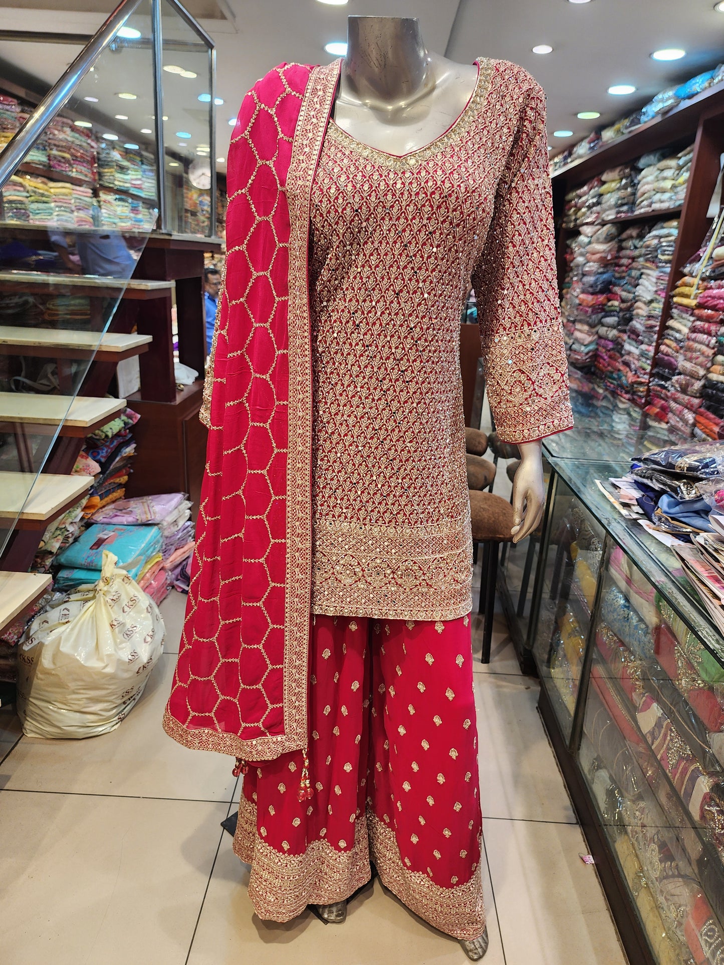 Red Georgette Heavy Suit