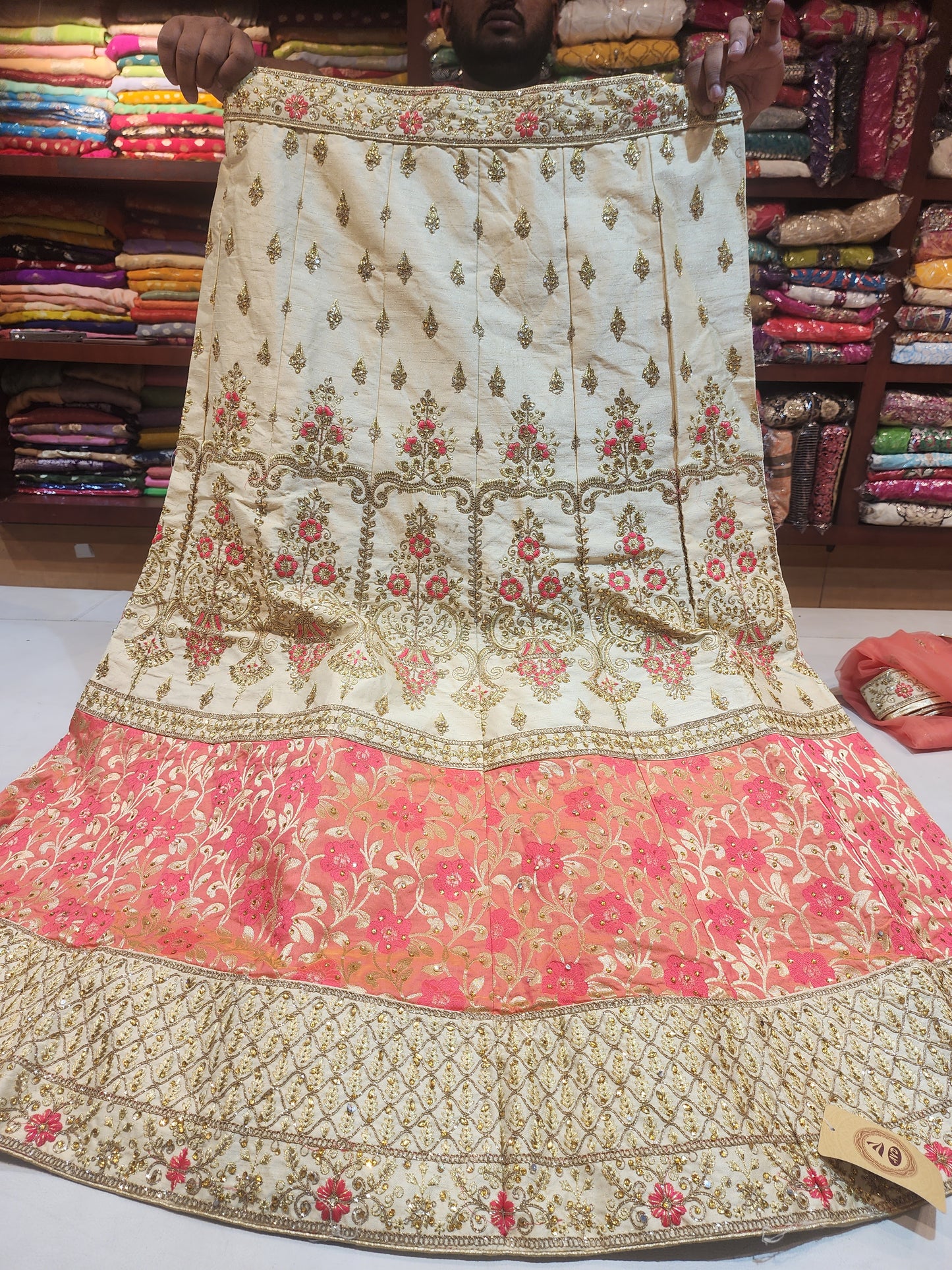 Golden and coral colour kunden banarsi work lahanga