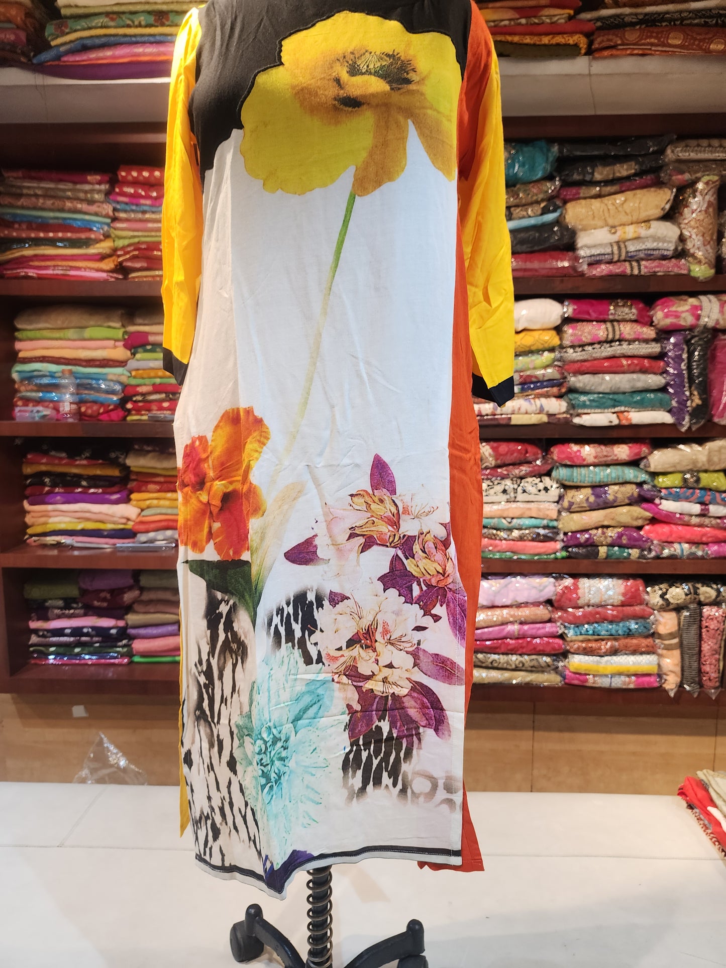 White Kurti XL floral