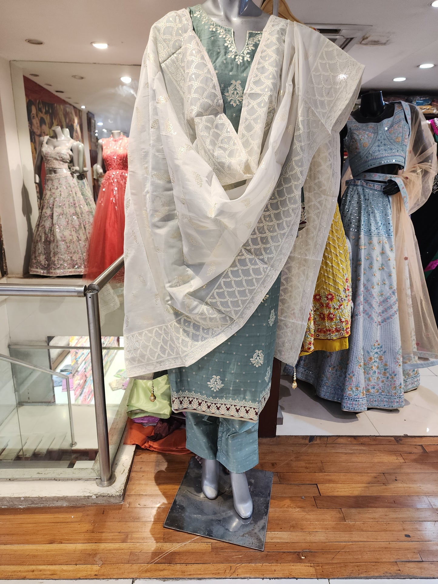 Readymade cotton suit