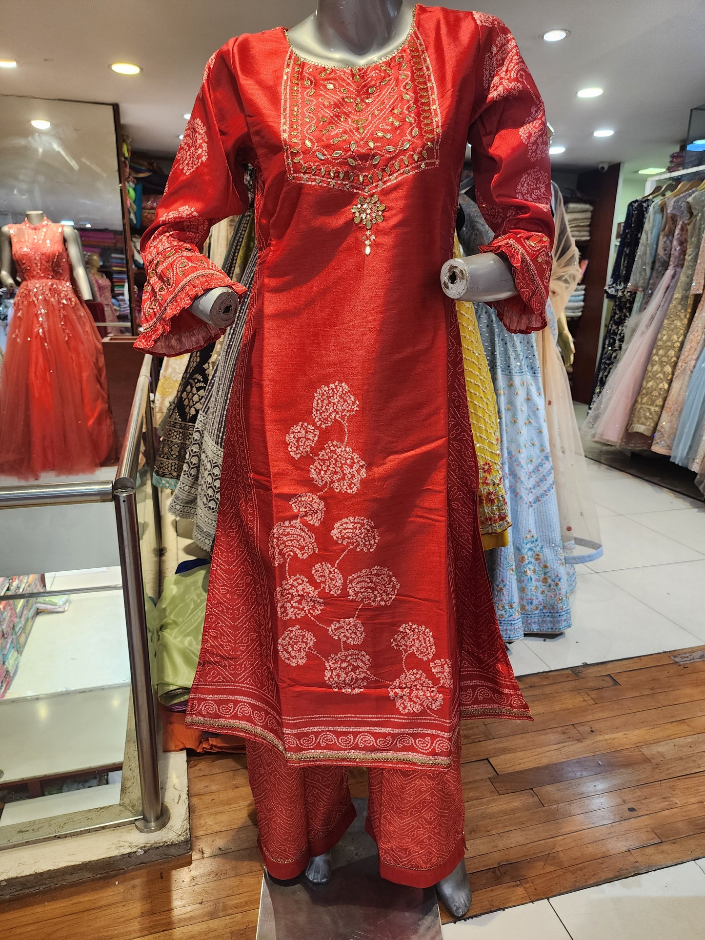 Semi silk bandhni print Redand Black  colour paint suit