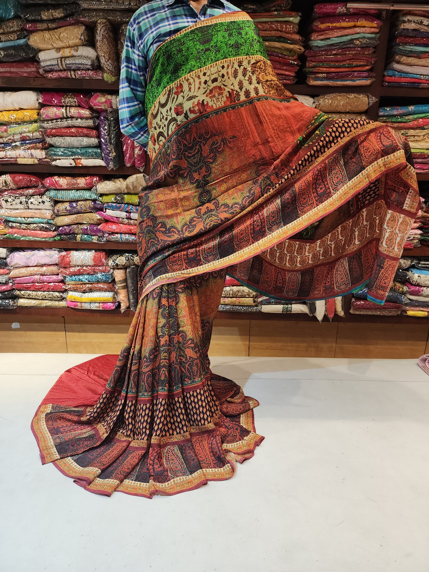 Pure crepe printed saree