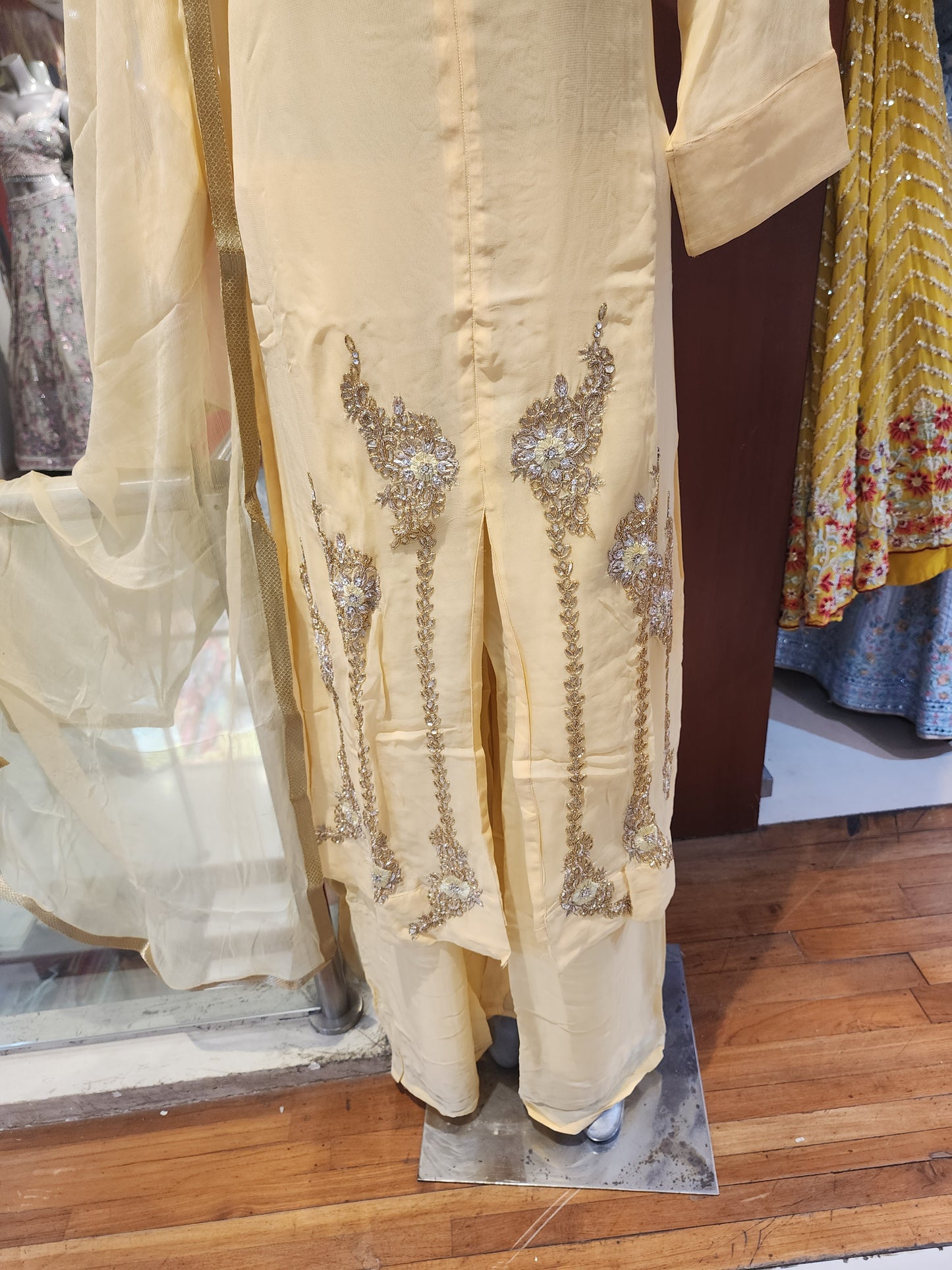 Lemon readymade plazzo Suit medium