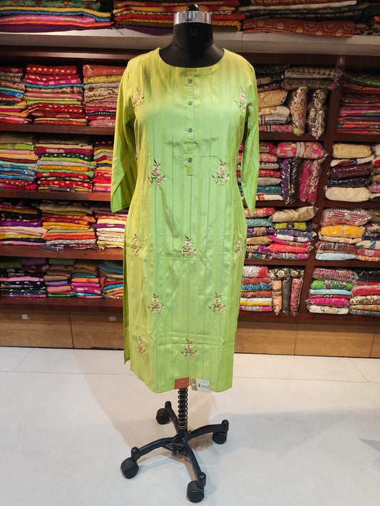 Green colour cotton kurti Xl size